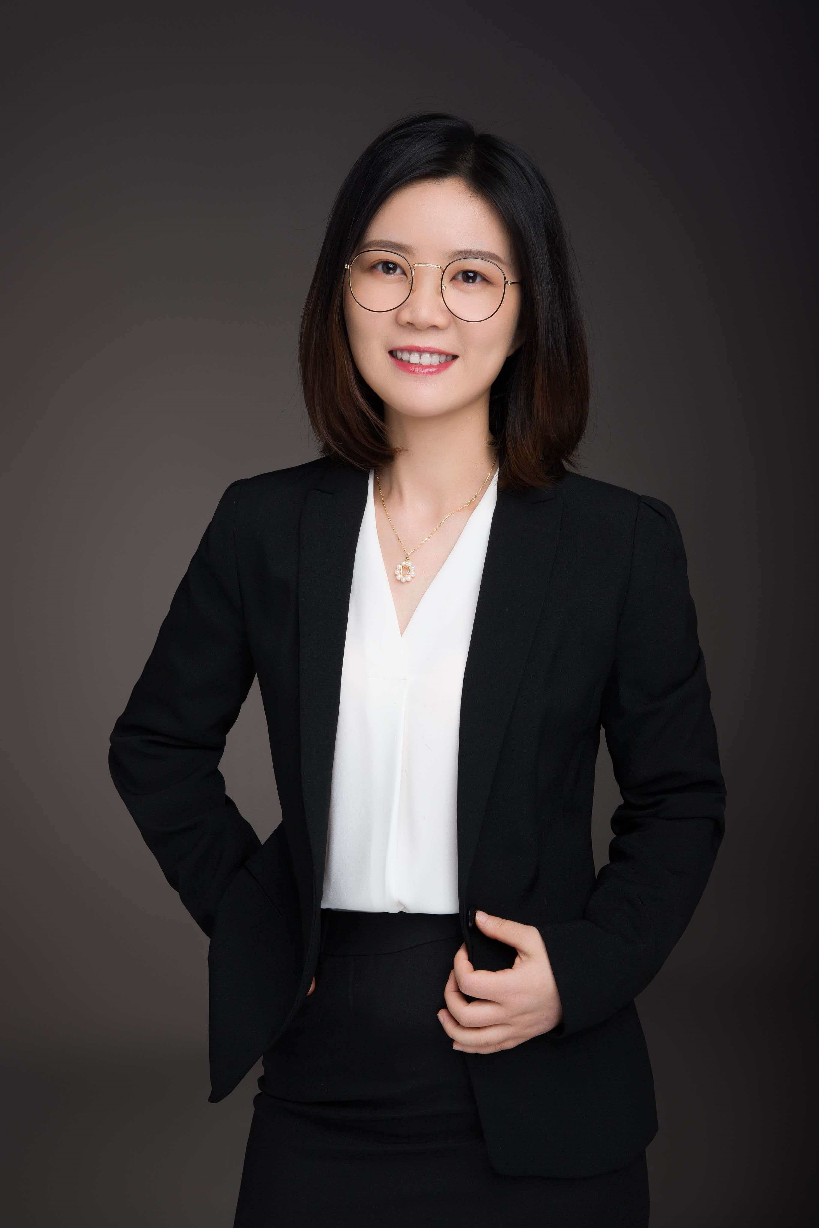 严俊.jpg 严俊.jpg